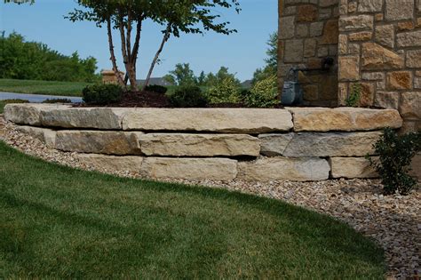 9 Limestone Retaining Wall Topekalandscape Landscapefrontyardretainingwall Landscaping