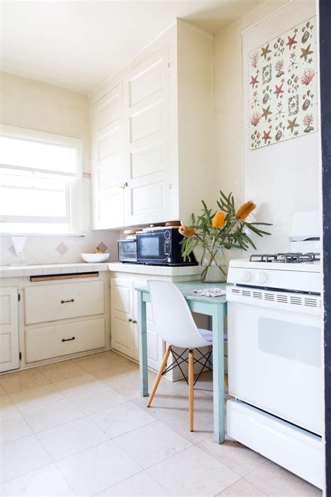 Richard & son has a huge inventory of perfect apartment appliances! 35 Best Small Kitchen Design Ideas - Decorating Small ...