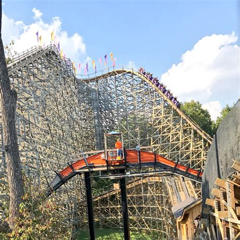 Review Revamped Legend At Holiday World Coaster101