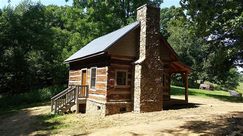 Saltville Old Log Cabins