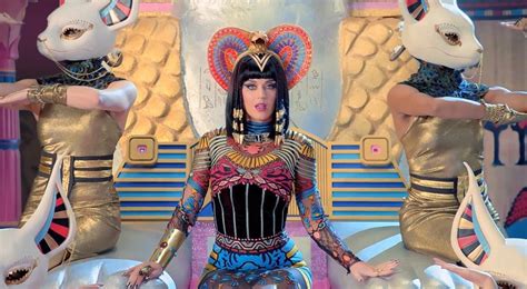 Katy Perry Deslumbra Barcelona Con Un Show Caleidoscópico
