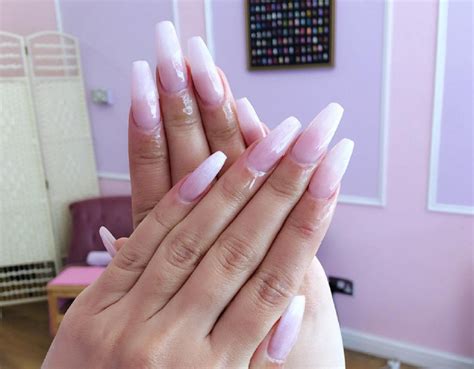 How To Do Ombre Acrylic Nails For Beginners - Ongles Incroyables