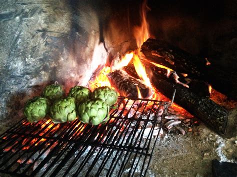 En kopp kaffe eller två har räddat många mot undan mental kollaps. Instagram: Rain, flowers, friends and a lot of food - Liztigt