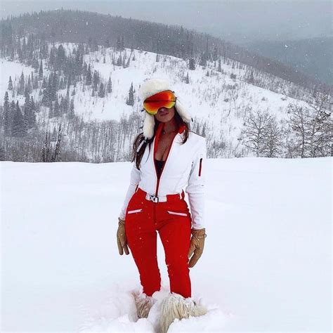 Cutest Ski Outfits To Look Stylish On The Slopes This Winter Hello