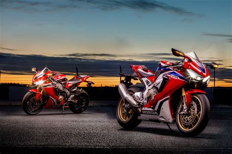 2017 Honda Cbr1000rr Cbr1000rr Sp Launched In India Bookings Now Open
