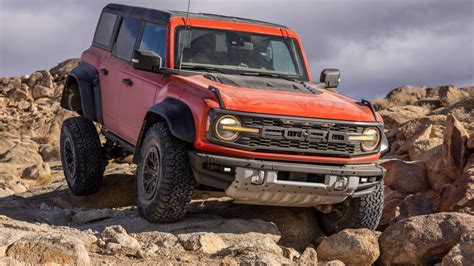 2022 Ford Bronco Raptor Is Ready To Catch Big Air Cnet