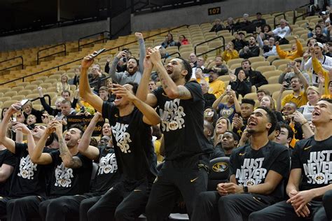 Mizzou Is Dancing Again Tigers Back In Ncaa Tournament Face Florida