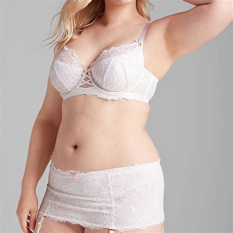21 Plus Size Bridal Lingerie Looks You Can Buy Right Now