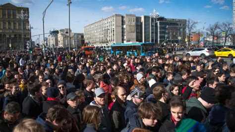 Hundreds Arrested At Anti Corruption Protests In Russia