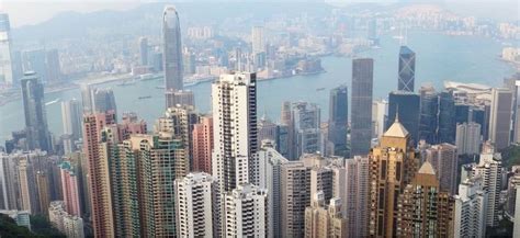 Toko online yang menjual cincin kawin berbahan emas kuning dan putih, perak, palladium. 10 Fakta Hong Kong, Kota Metropolitan yang Penuh Teka-teki ...