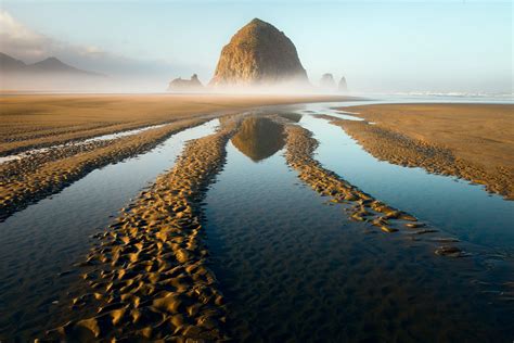Tide Patterns at sunrise Cannon Beach Oregon [OC] [2048x1328] | Cannon beach oregon, Cannon 