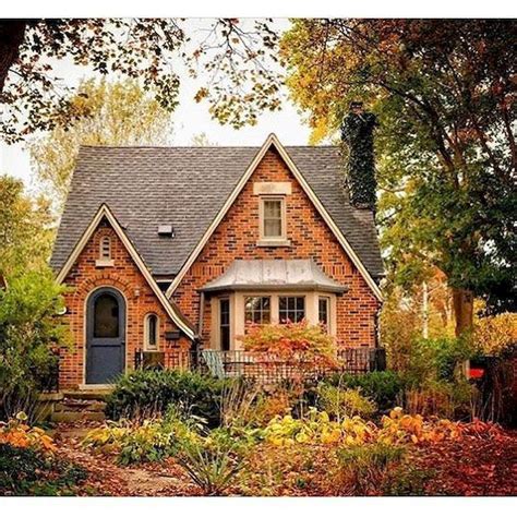 Pin By ️🤍 ️🤍 ️ On An Autumn Home Bungalow Homes House Exterior