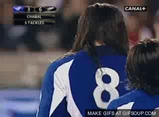 A compétitions nationales et continentales officielles uniquement. Rugby mêlée - image animée GIF