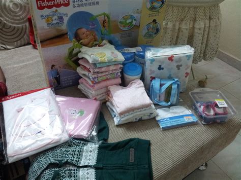 Serbuk plastik yang berguna ini direka untuk mengendalikan barangan kering dengan mudah. MuMmY AzRoi & AdLeENA: PERSEDIAAN BARANGAN BAYI