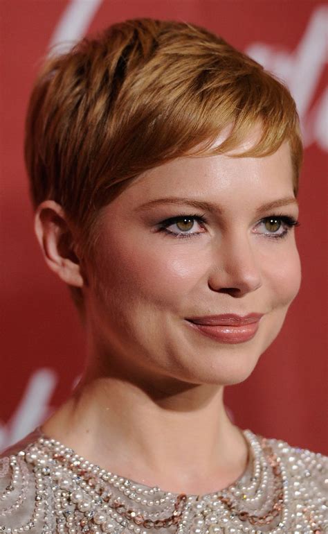 Actress Michelle Williams Hairstyles A Slideshow