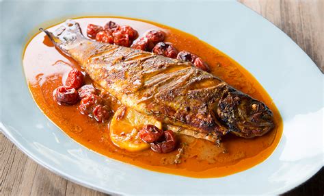According to the shafi'i, maliki and hanbali branches of islam, all fish and shellfish would be halal. Whole-Roasted Fish with Gullah Country Moppin' Sauce ...