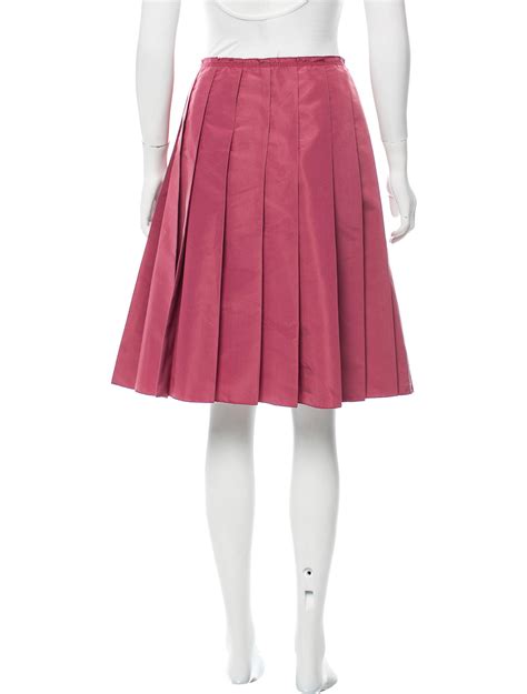 Prada Pleated Knee Length Skirt Clothing Pra152270 The Realreal