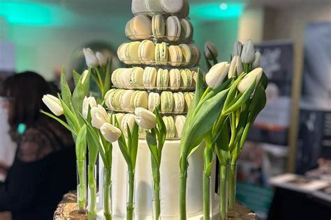 Suzy Blake Cake Atelier In Hampshire Wedding Cakes Uk