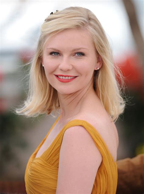 Kirsten Dunst Poses In Swimsuit For L Oreal Professionnel Beach Waves Ad My Xxx Hot Girl