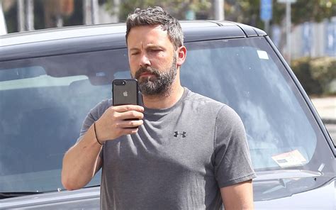 Ben Affleck Ben Affleck Tried To Drink Away The Pain Now He S Trying