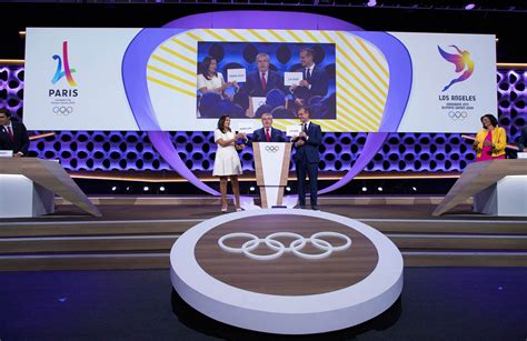 Olympics 2024 Paris Paris Unveils Logo For 2024 Olympic Bid China Org Cn