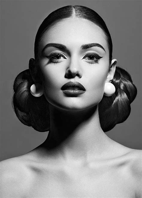 Vintage Black And White Fashion Editorial — Rb Black And White Makeup