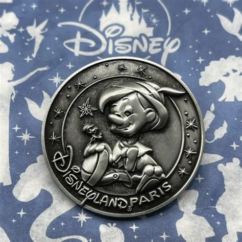 Disney Dlp Disneyland Paris Medallion Series Pinocchio Jiminy Le 150