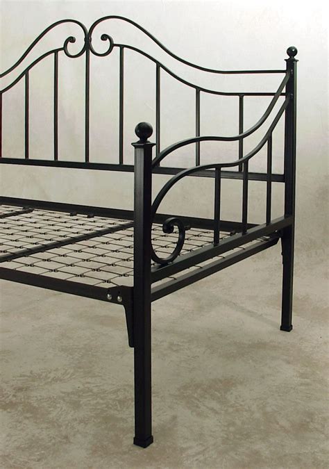 Black Daybed Small Room Design Bedroom Dream Bedroom Black Daybed