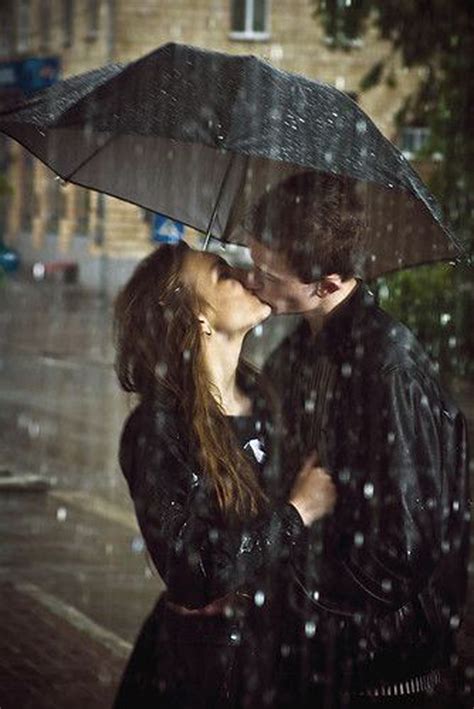 35 Most Romantic Couples Photography In Rain Great Inspire