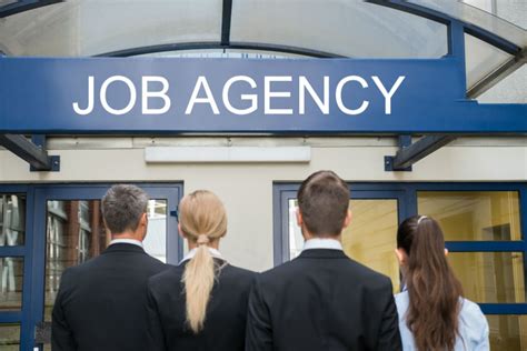 Why And How Get A Job Through A Recruitment Agency