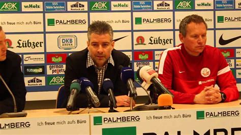 Halten's nicht mehr aus, woll'n sich endlich befrei'n, nehmen beide 'ne kapsel und schlafen ein. Neuer Trainer für Hansa Rostock - YouTube