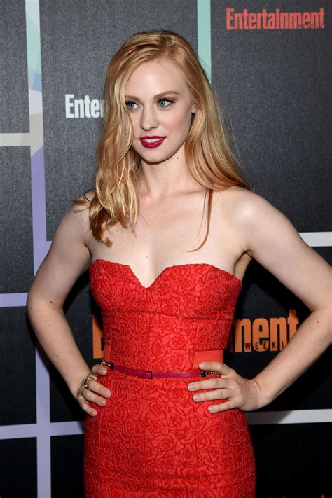 33 Deborah Ann Woll Hot Bikini Pictures Are Shows Her Sexy Feet And Body