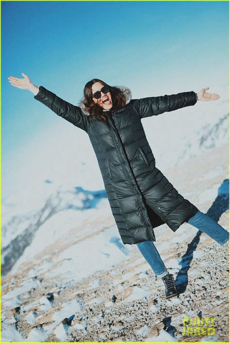 Mandy Moore Kicks Off The Holidays With Girls Trip To Jackson Hole