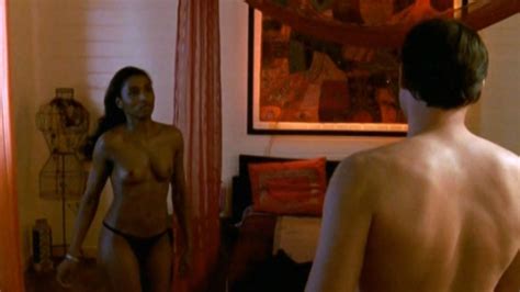 Nude Video Celebs Sara Martins Nude Les Secrets Du