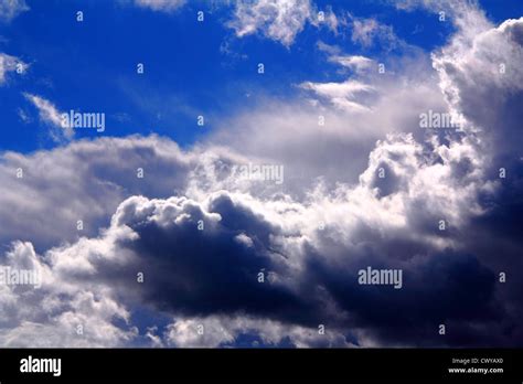 Dramatic Skylight Hi Res Stock Photography And Images Alamy