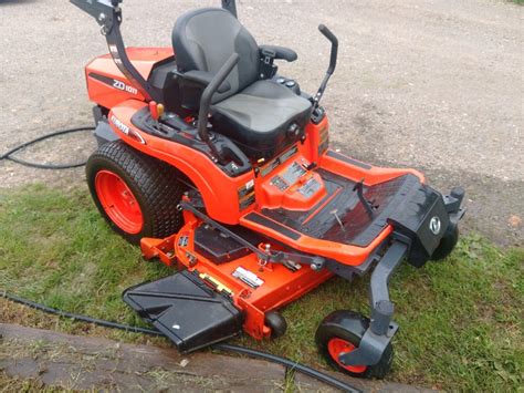 Kubota Zd1011 Diesel Zero Turn Commercial Lawn Mower Garden Tractor Low