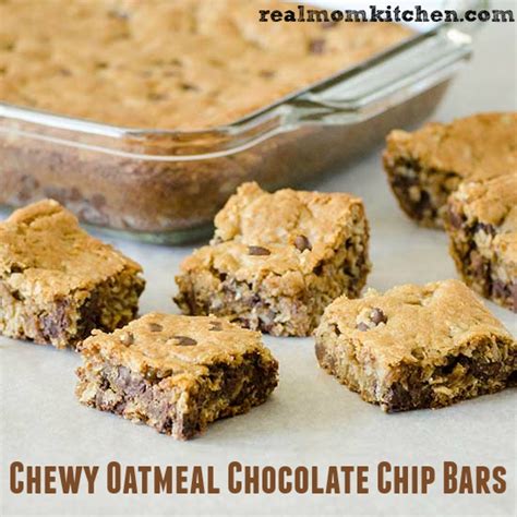 Chewy, full of chocolate chips, and buttery soft, these chocolate chip cookie bars are the best dessert! Chewy Oatmeal Chocolate Chip Bars | Real Mom Kitchen