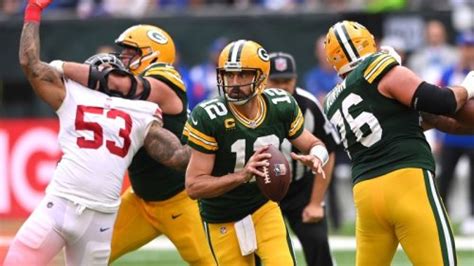 Aaron Rodgers What 39 Year Old Quarterback Could Bring To New York Jets Flipboard