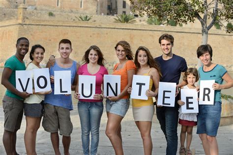 Get Involved With Your Community During National Volunteer Week Study