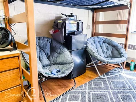 11 Easy Ways To Organize A Small Dorm Room Simply2moms