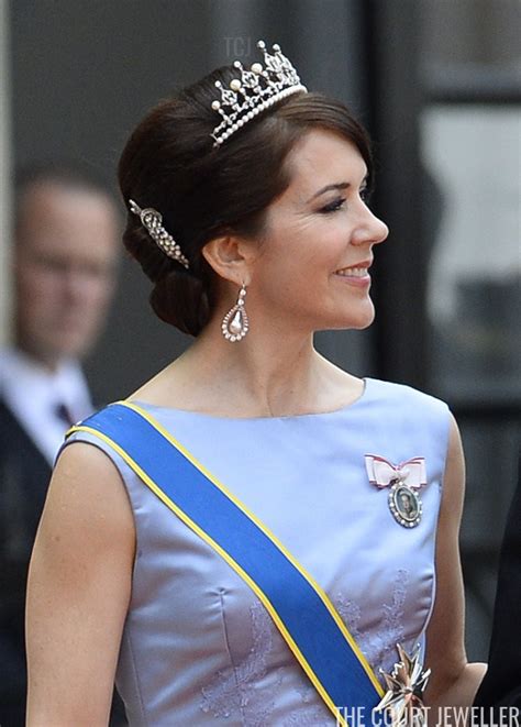 All other mods can still be. The Daily Diadem: Crown Princess Mary's Wedding Tiara ...