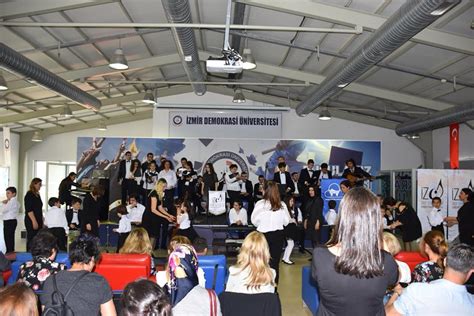 Facebook'ta i̇zmir demokrasi üniversitesi'nin daha fazla içeriğini gör. İzmir Demokrasi Üniversitesi Otistik Gençlere Otizmin ...