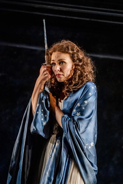 Elsa Dreisig As Pamina In The Magic Flute The Royal Opera — Photos