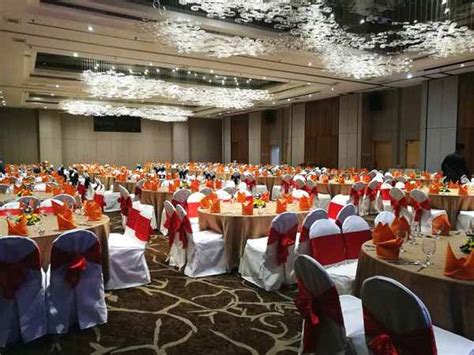The dim sum buffet here start at 11am to 2pm. Taxi From Singapore To Mutiara Hotel Johor Bahru