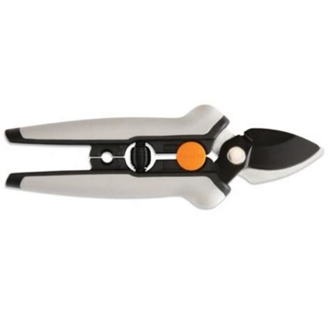 Fiskars Carbon Steel Bypass Hand Pruner With Standard Handle At