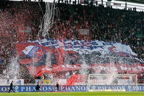 Fc utrecht is een fantastische club, met fantastische fans. Te vroeg feestje in Galgenwaard: pas 997 — Utrechtse ...