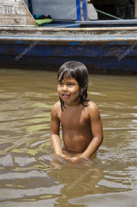 A Girl In The Amazon River Stock Editorial Photo Jorgito