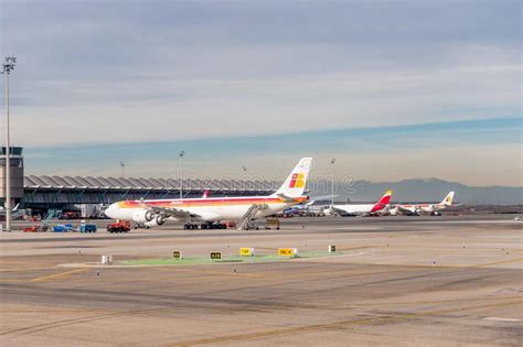 Barajas International Airport Madrid Editorial Image Image Of Metal