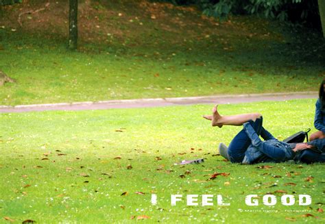Hoy me falta la inspiración y un ordenador. I feel good ! | Y tan good, hoy es festivo en Catalunya ...