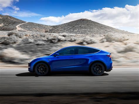 Teslas Model Y Suv Brings More To The Masses Wired